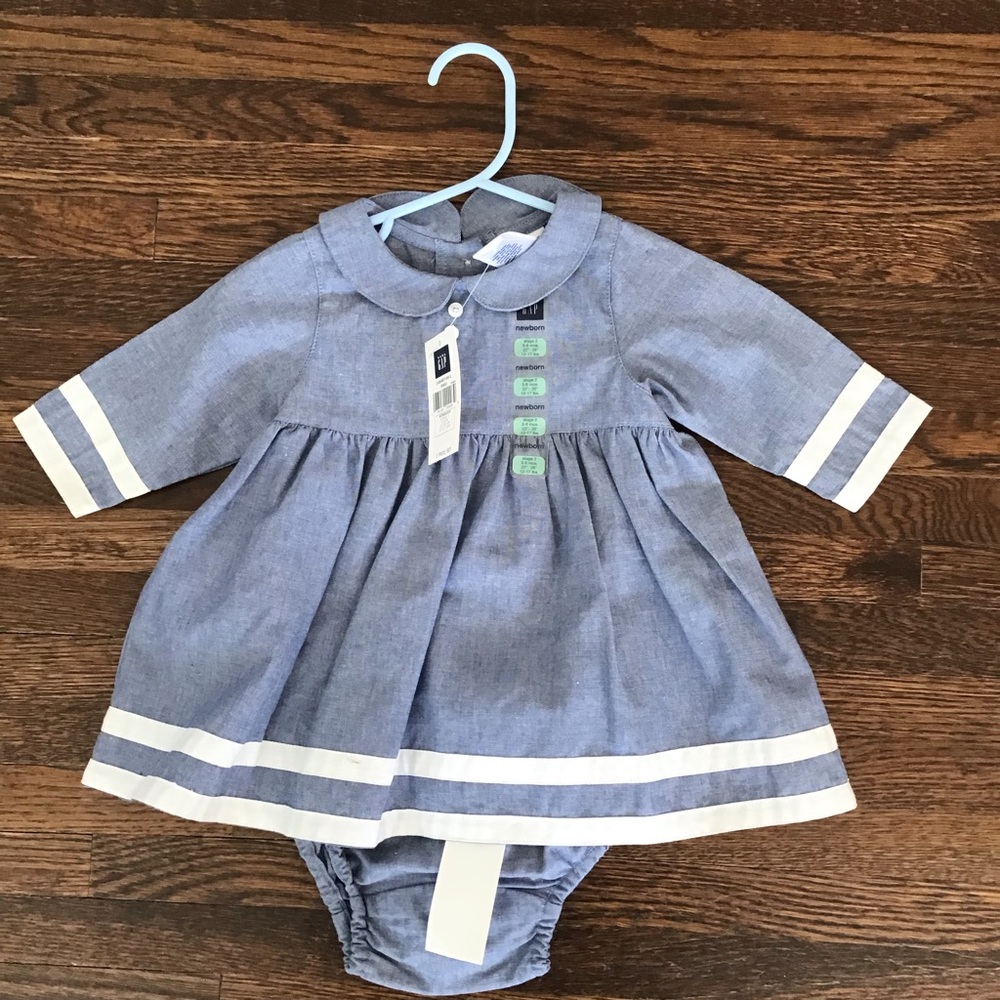 NWT Baby Gap chambray dress 3-6 mos girl